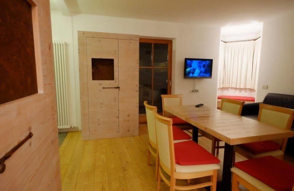 Chalet C'Est La Vie Livigno Exteriör bild